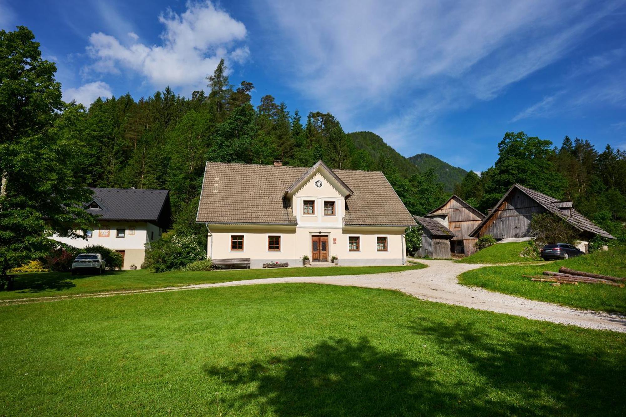 The Farmhouse Bevsek Osep Солчава Екстер'єр фото