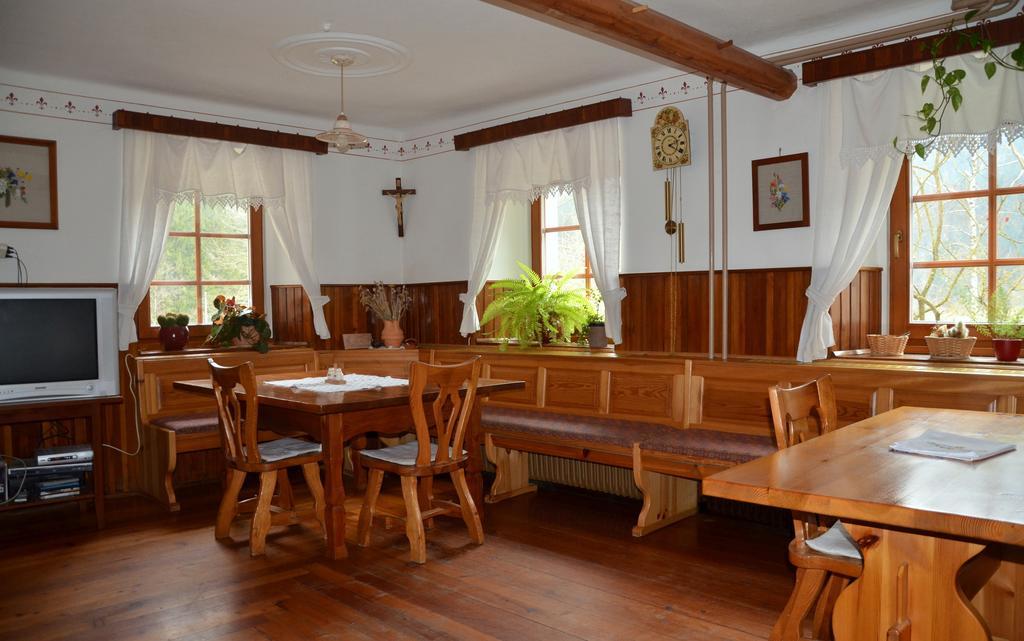 The Farmhouse Bevsek Osep Солчава Екстер'єр фото